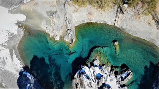 preview picture of video 'Altai. Глаза Катуни и замерзший водопад. Алтай аэросъемка. Blue lakes of the Katun (Katun Eyes).'