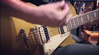 Video thumbnail for Epiphone Les Paul Classic Worn Electric Guitar, Worn Metallic Gold by Jamcrew Music Studio