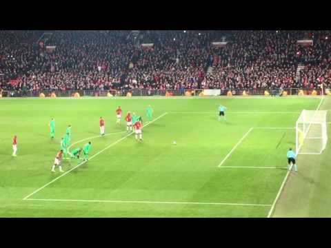 Zlatan Ibrahimovic penalty v Saint-Etienne [16.02.2017]