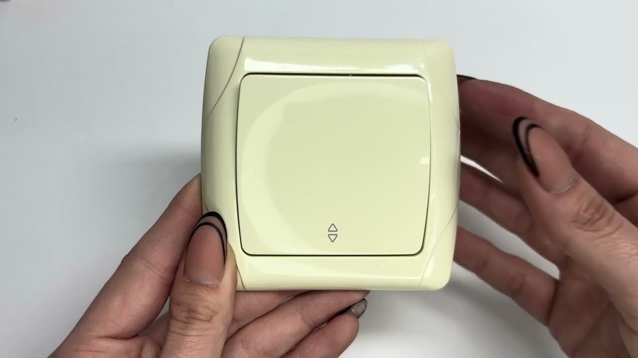 Выключатель проходной одноклавишный VIKO Carmen крем 90562004