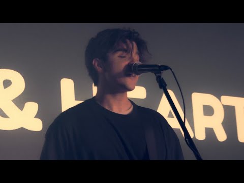 Strings & Heart - flowers dressed in blue (Official Video)