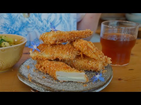 Kohlrabi Cutlet (filled with Cheese) and Cucumber Salad