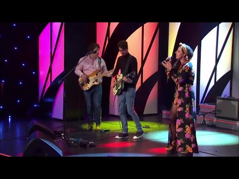 Alys Williams a'r Band | Coelio Mewn Breuddwydion