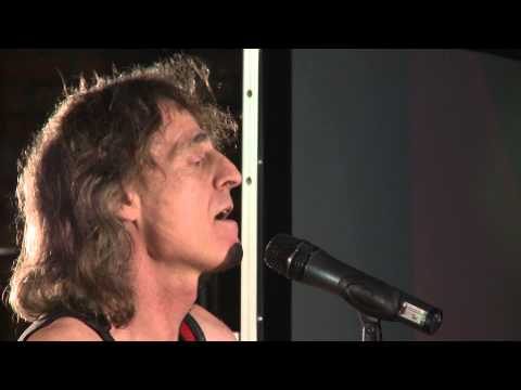 Alex Carlin performs rock concert | Alex Carlin | TEDxKazimierz