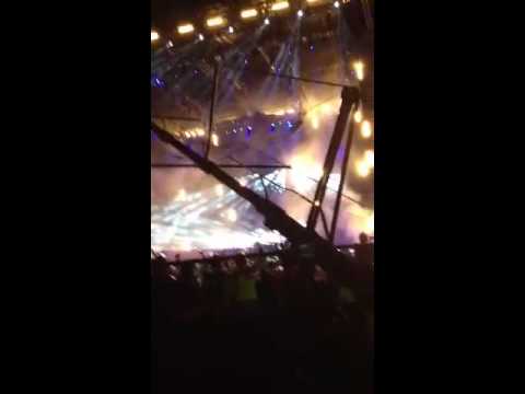 Madonna Announcing Avicii @ Ultra 2012