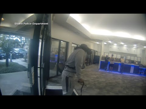 Limping Man Robs Louisiana Bank Then Runs Away: Cops