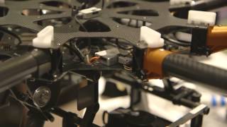 Video thumbnail for DJI Innovations S1000 drone hands-on by The Verge