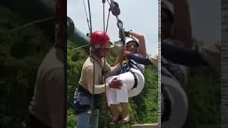 Margarita Cedeño se lanza de Zipline en Punta Cana