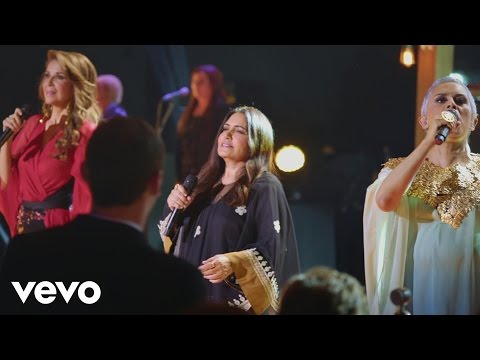 Las Tres Grandes - La Muralla (Primera Fila [En Vivo][Versión Editada])