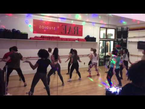 RAE Studios | Twerk Party with Feliciano Ortiz "Santa Tell Me - Ariana Grande"