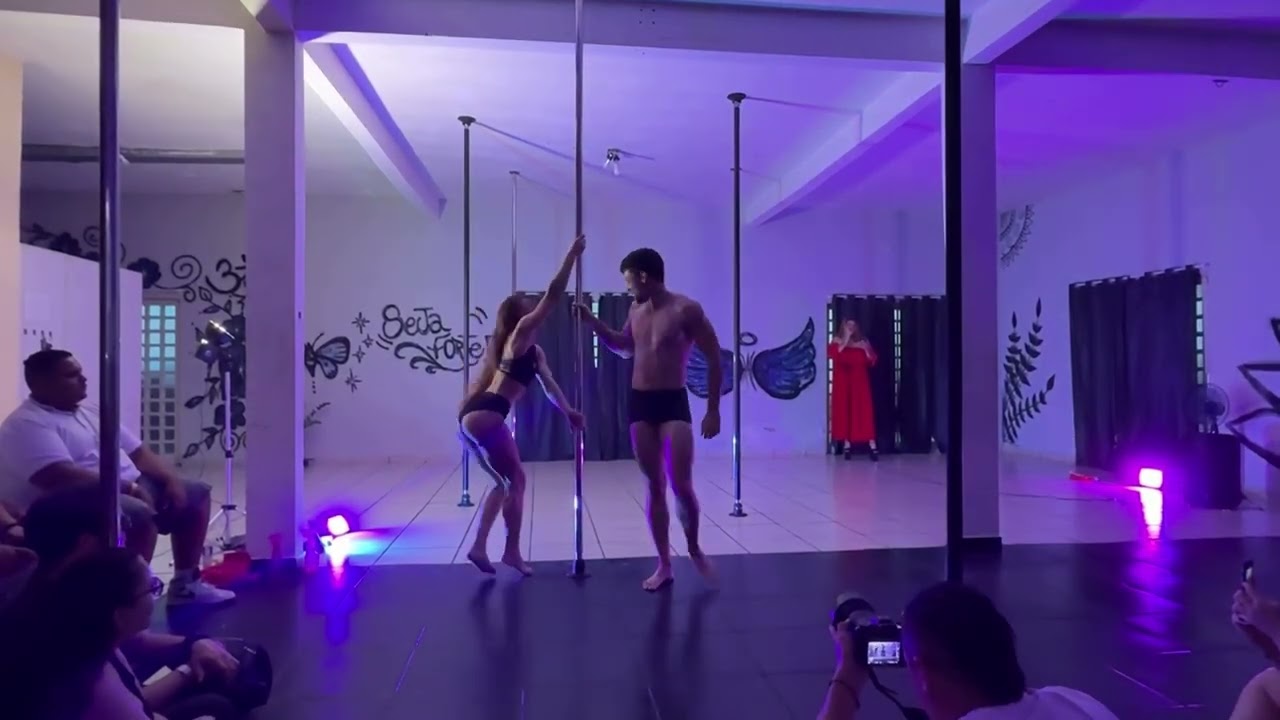 Pole Dance em Trio com Música ao Vivo | Lose Control (Dezembro Show) Studio Bianca Alves