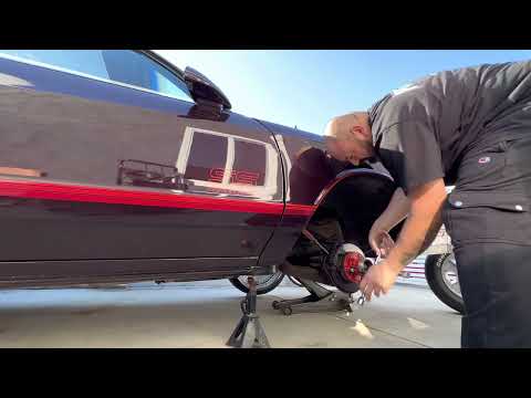 How to install and remove Dayton wire wheels