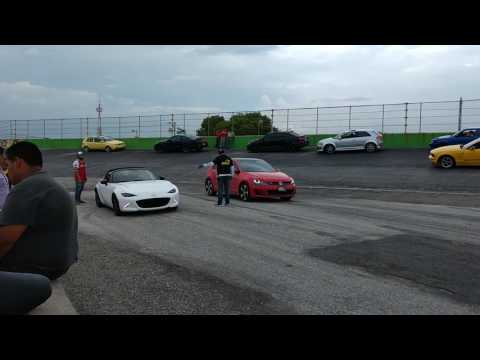 Mazda mx5 vs vw golf GTI