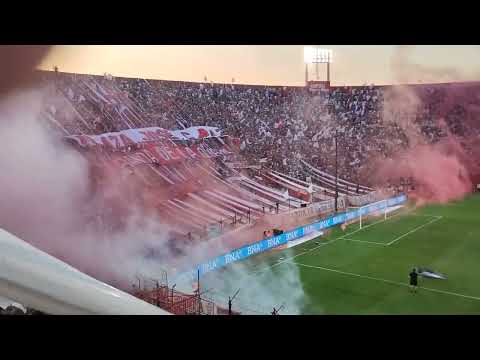 "Recibimiento de Huracán (ÚNICO)" Barra: La Banda de la Quema • Club: Huracán