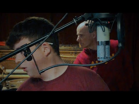 Assalti Frontali– SOGNO ANCORA   Feat  Er Tempesta (Visual Lyrics)