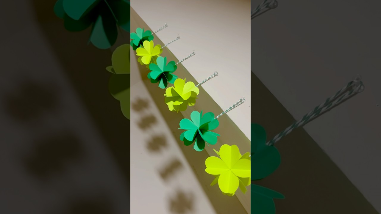 DIY Shamrocks for St Patrick’s Day | St Patty’s day decoration ideas using paper