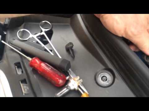 Mercedes Benz GLK 350 Left Cornering Light Replacement