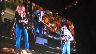 George Strait performs at his final concert with Faith Hill, &quot;Let&#39;s Fall to Pieces Together&quot;