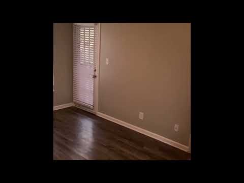 Marlow 1 x 1 Vaulted Ceiling, Stainless Steel, Wooded View, 2nd Floor