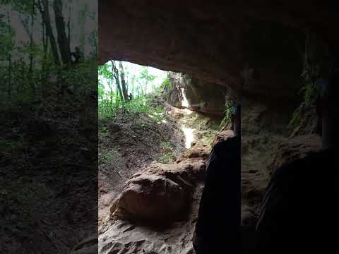 Quem diria? Descemos de rapel e encontramos uma caverna deslumbrante! 🪨✨