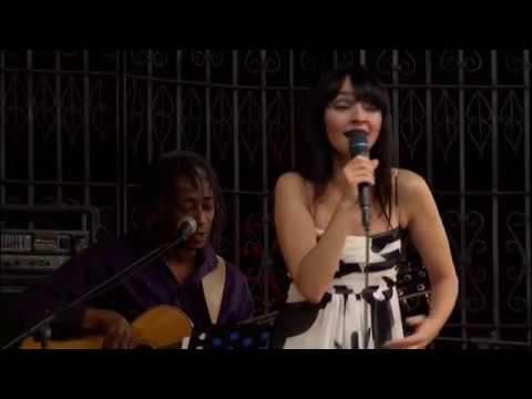 Maria de Medeiros - The Cougar Song (Ao Vivo)