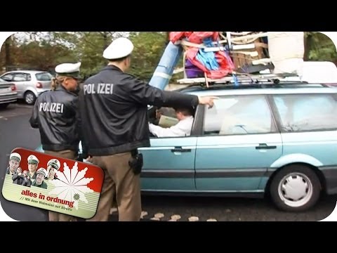 Urlaubsgepäck nicht richtig festgespannt | Alles In Ordnung