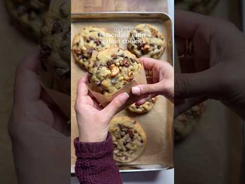 Levain bakery chocolate chip walnut cookies 🍪