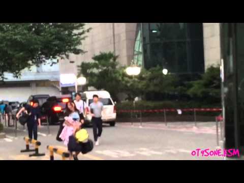 [HD Fancam] 150710 SNSD After work Music Bank 소녀시대 뮤직뱅크 퇴근길 직캠