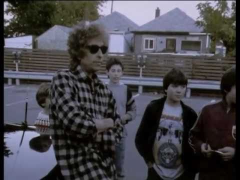 Meet Bob Dylan, 1986 - part 4 of 4: Bob and Grizzly the wrestler...