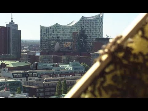 , title : 'Über den Dächern der Stadt: Imker und ihre Honigbienen in Hamburg'