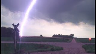 preview picture of video '8/15/2012 Central, MN Severe storms and vidid lightning footage'