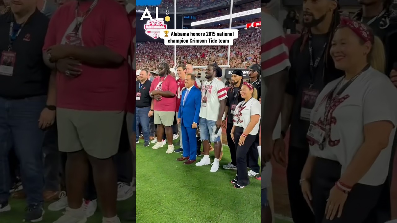 Alabama honored the 2015 national champion Crimson Tide team pregame!