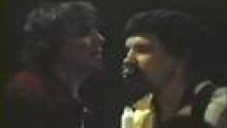 Jon Bon Jovi &amp; Richie Sambora - Can&#39;t Help Falling In Love