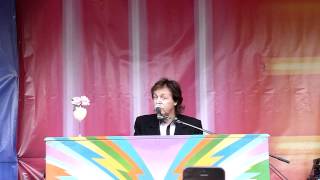 Paul McCartney - Queenie Eye @ Covent Garden 2013