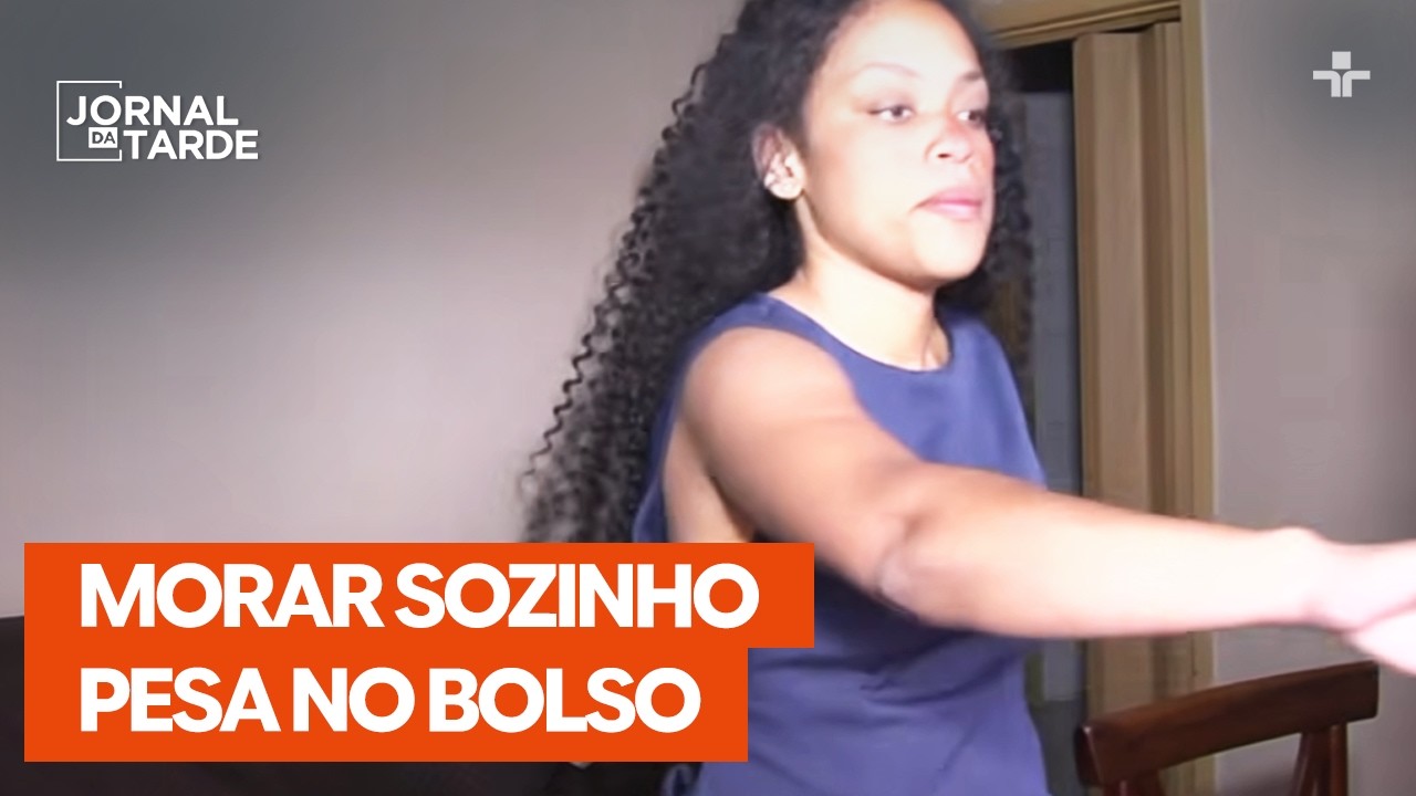 Número de brasileiros que moram sozinhos mais que dobra e pesa no bolso