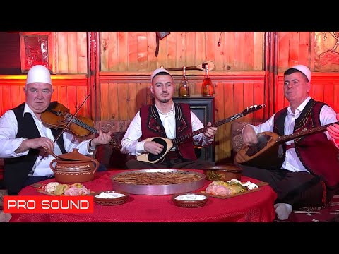 Haxhi & Blend Buqaj dhe Fadil Zulfaj - N'at prekaz paska ra stuhia (4K)