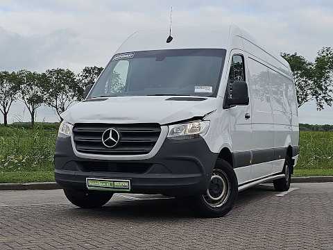 Mercedes-Benz Sprinter video miniatuur