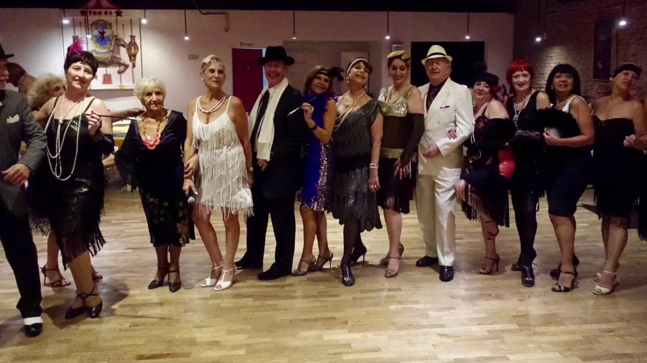 Año Nuevo 2017 - Mauro Caiazza y Alejandra Mantiñan