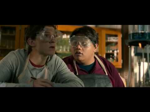 Spider Man's Identity Gets Nearly Revealed - Spider-Man : Homecoming