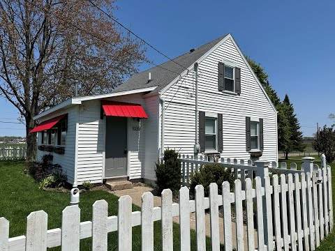 Charming Cape Cod Near Airport with Modern Style property video