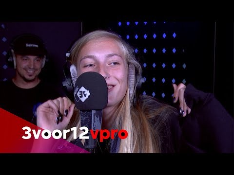 S10 - Live at 3voor12 Radio