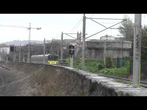Booterstown HD-Irish Rail 8500 class dart no.8601 passes by the coast with new logos