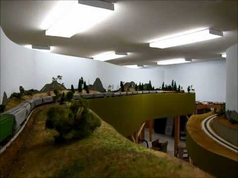 Frisco SD70, Torpedo Tube Frisco GP35's and SD45's on Grain Train