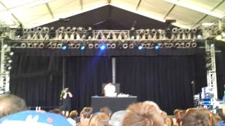 Four Tet - "Peace For Earth" @ Bonnaroo 2013