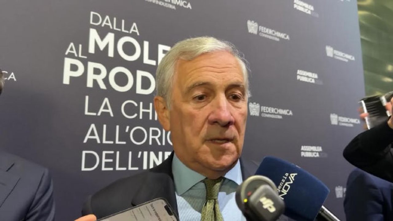 Manovra, Tajani: Tassare extraprofitti? Puntiamo ad aiutare i giovani. No a tributi punitivi