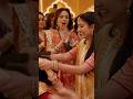 Ananta Radhika की शादी में Nita Ambani ने पहना करोड़ों �