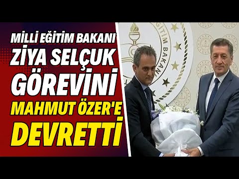 Milli Eğitim Bakanı Ziya Selçuk görevini Mahmut Özer'e devretti