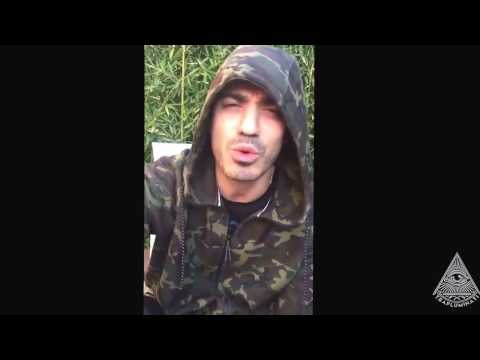 FEDEZ INSULTA, MARRACASH E GUÈ PEQUENO RISPONDONO