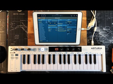 MOODUNITS - Two New Instruments - FuzzGuitar & BasicBass - Let’s Play - Live iPad Demo