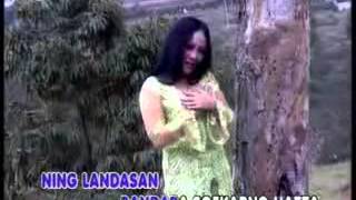 Download lagu bandara soekarno hatta - uun kurniasih mp3